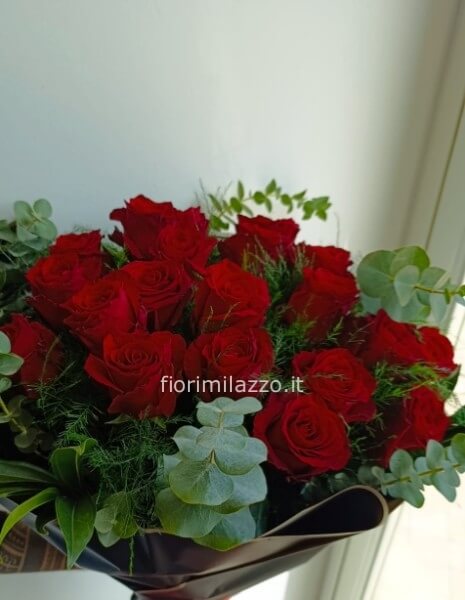 Bouquet di rose rosse